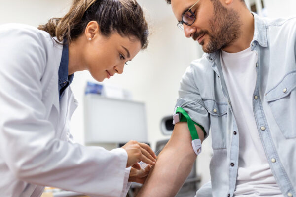 Analize medicale esențiale anual