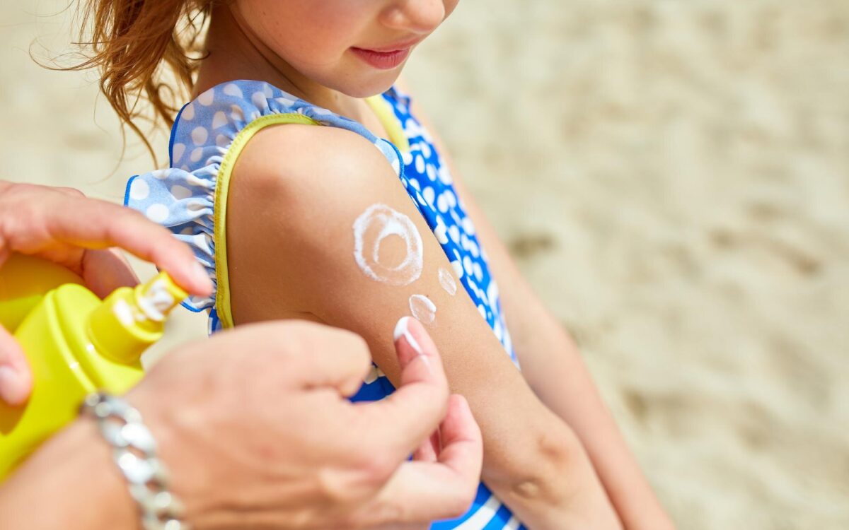 SPF pentru copii: ce trebuie să știi înainte să alegi produsul